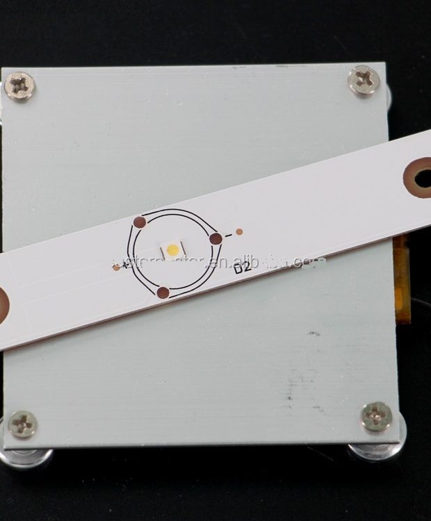 Alternative view of Planchita Soldador Y Desoldador De Leds Para Tiras Backlight 70X70MM