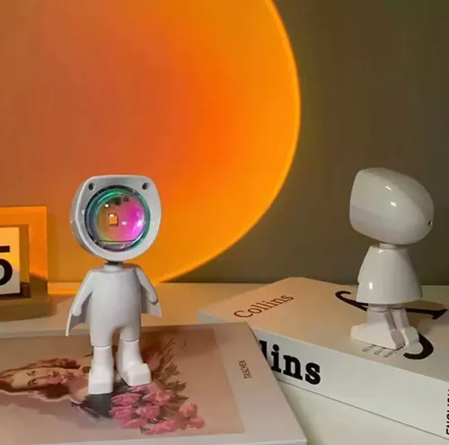 Lampara Proyector Sunset Atardecer Velador Astronauta Usb